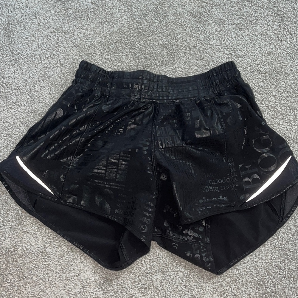 lulu lemon hotty hot tall size 4